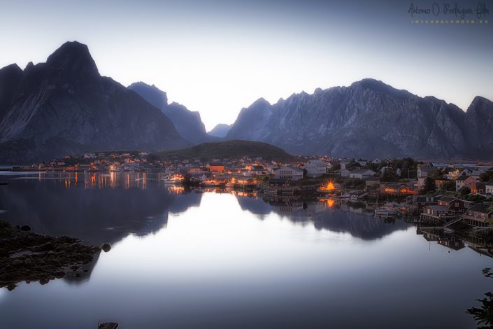 Reine. Isla de Moskenesøya, Noruega