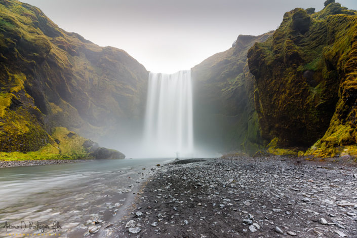 Skógafoos Waterfall