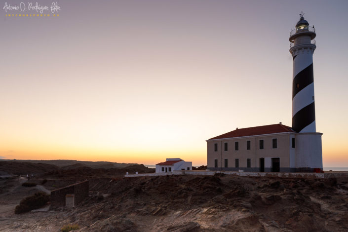 Atardecer en el faro